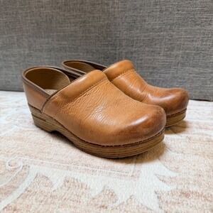Dansko Professional Clogs Honey Brown Leather Wide Width EU 38 Womens Shoes
